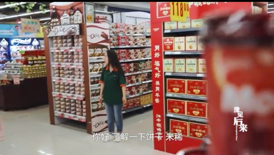 父亲跳海自杀后,那个狂追刘德华的姑娘,用12年忏悔