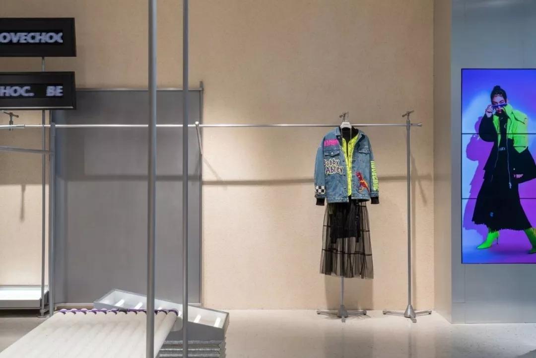 简单干净高雅高级感服装店设计,服装店怎么设计大气好看