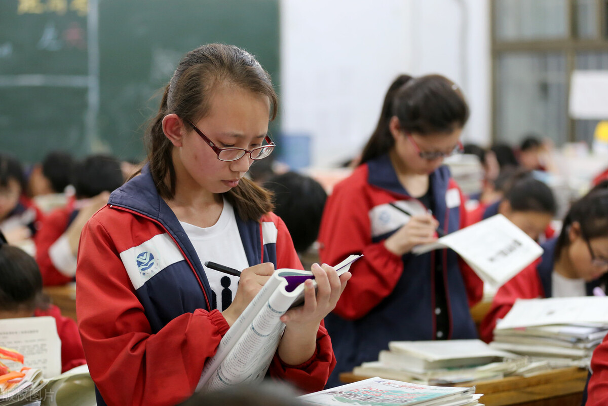 高考落榜生复读解析,高考落榜为何不能复读