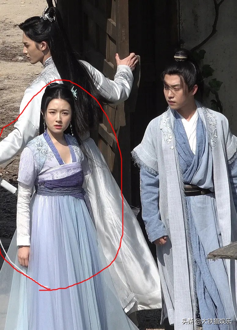 盘点十大身材巨好的红毯女星 (四位身材最好女星亮相红毯场面)