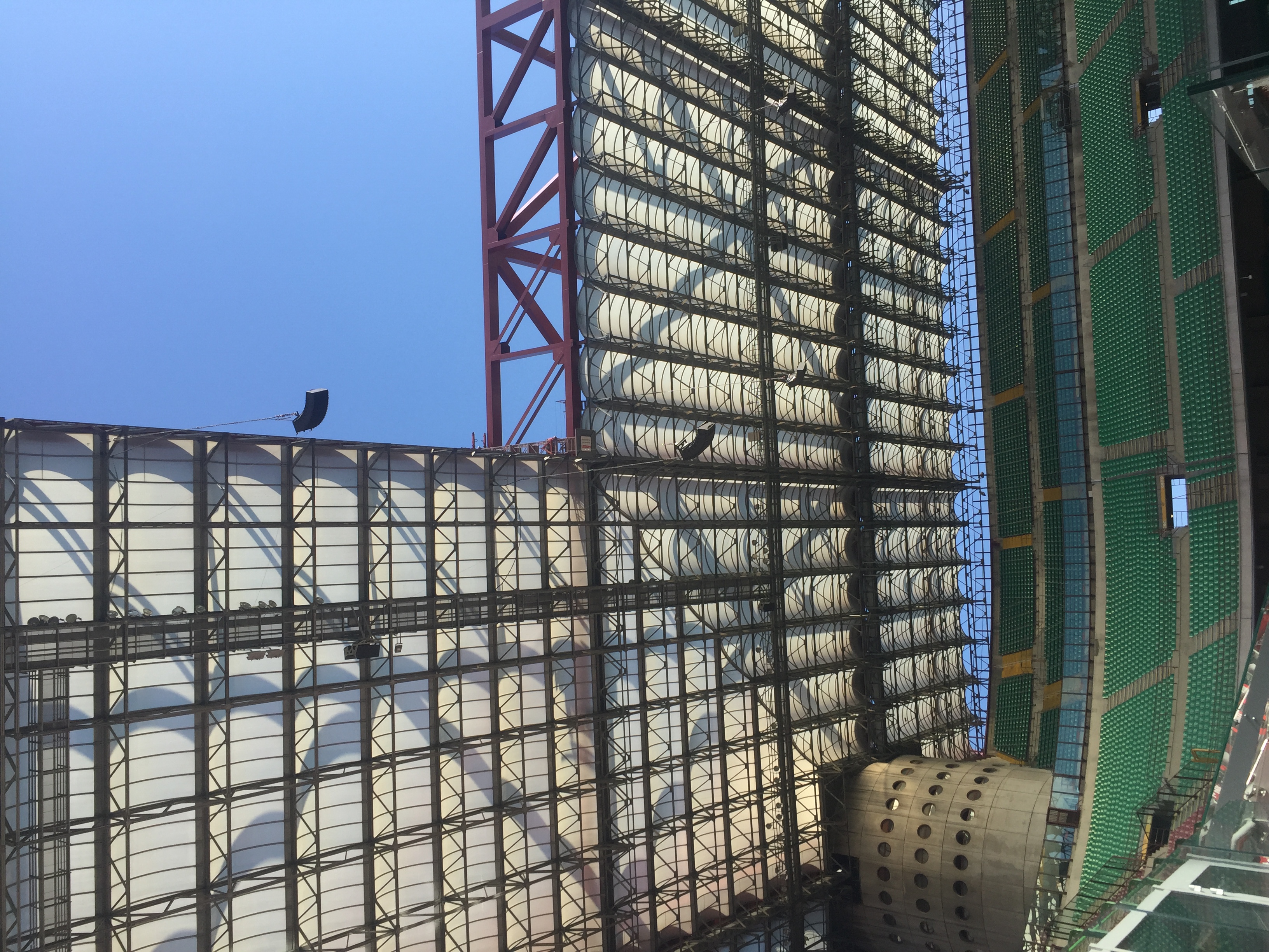 圣西罗红黑军团开场战歌,圣西罗战歌大全