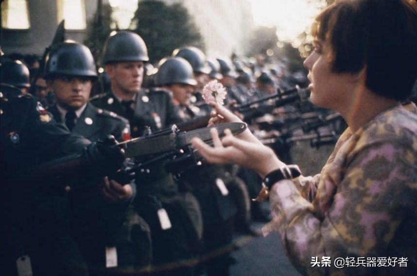 神级反战电影：战场无诗意，全金属外壳也拯救不了荒芜的灵魂