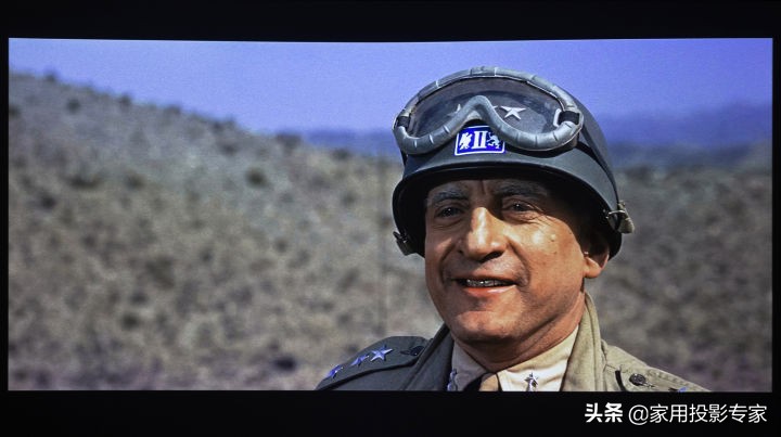 不施粉黛亦倾城面若桃花深似海,不施粉黛亦倾城