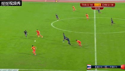 停球失误中国队,足球史上最变态的停球停8米