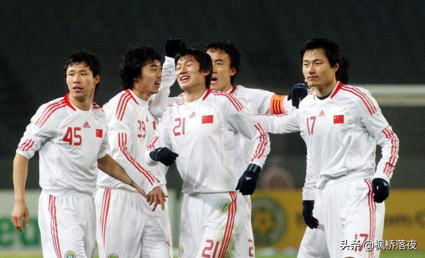 上港捡漏国脚组成豪华防线,上港国脚阵容