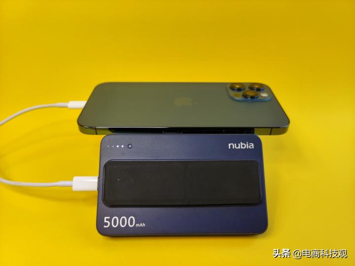 努比亚无线磁吸充电宝,努比亚磁吸无线充电宝