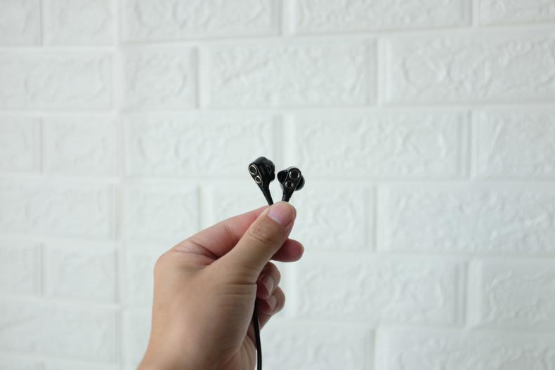 四核双动圈耳机与一般耳机区别,iphone新款头戴式耳机推荐