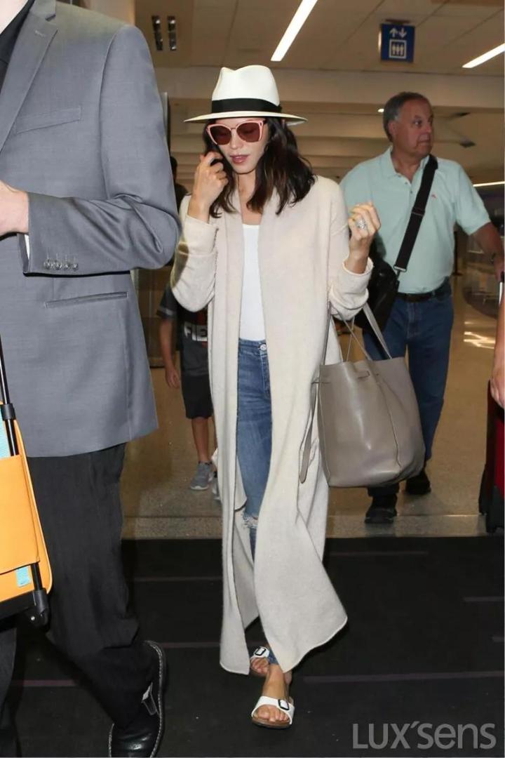 zara今年最流行的包包女款,zara同款包包