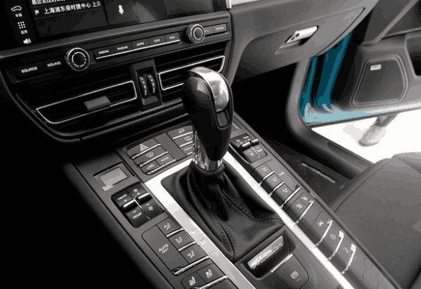 开车有什么技巧提速快点,开车怎么样踩油门省油