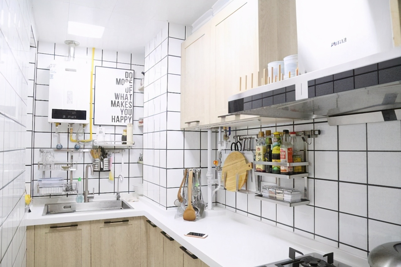 燃气热水器贵的和便宜的差距,燃气热水器贵的跟便宜的有啥区别