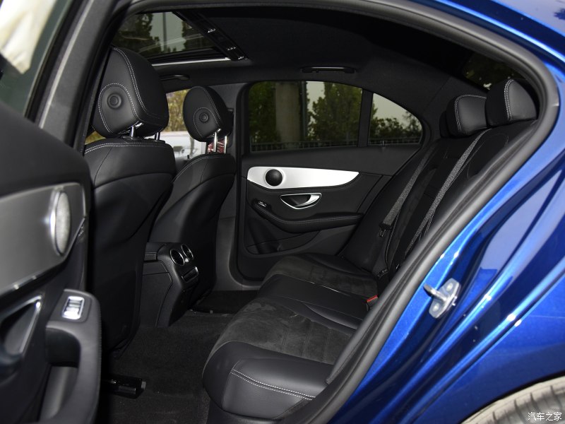 奔驰coupec260,奔驰c260前盖怎么打开