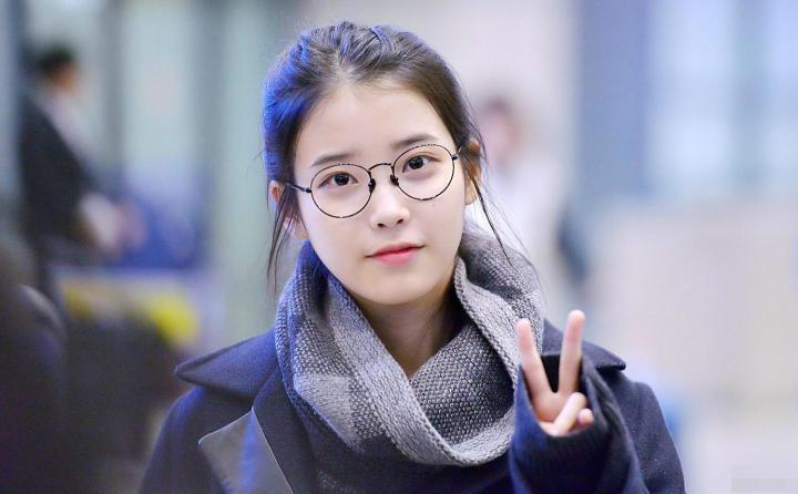 厚镜片适合什么镜框,怎么挑选近视眼镜镜片和镜框