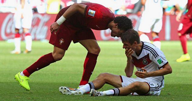 米兰德比冲突,米兰德比卢卡库伊布谁赢了