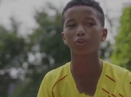 国足惊现14岁中非混血天才！改中国籍，声称要将国足踢进世界杯