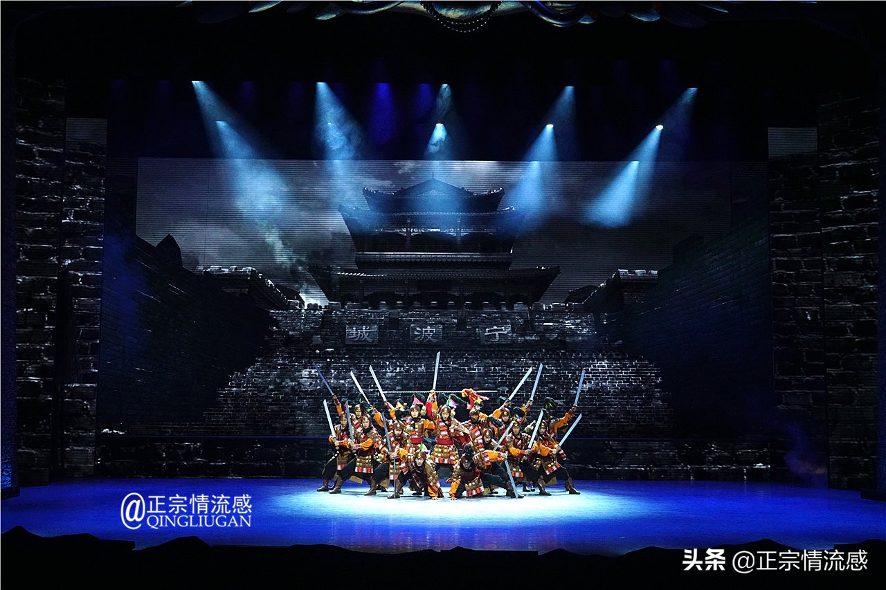 夜色成都串串爽，魅力小金苹果香#国庆中秋趣哪玩#