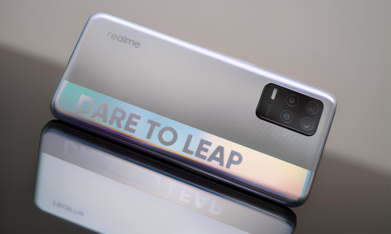 8月份最值得入手的手机是哪一款,现在最不值得入手的四部手机