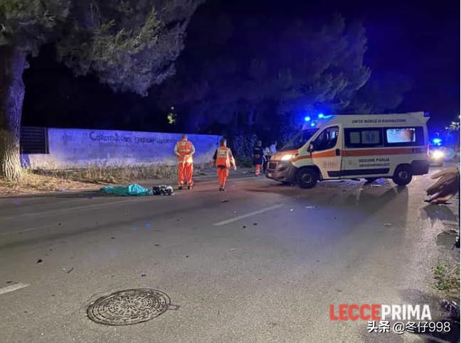 15岁意大利童星乘坐摩托车被撞身w，现场惨状曝光