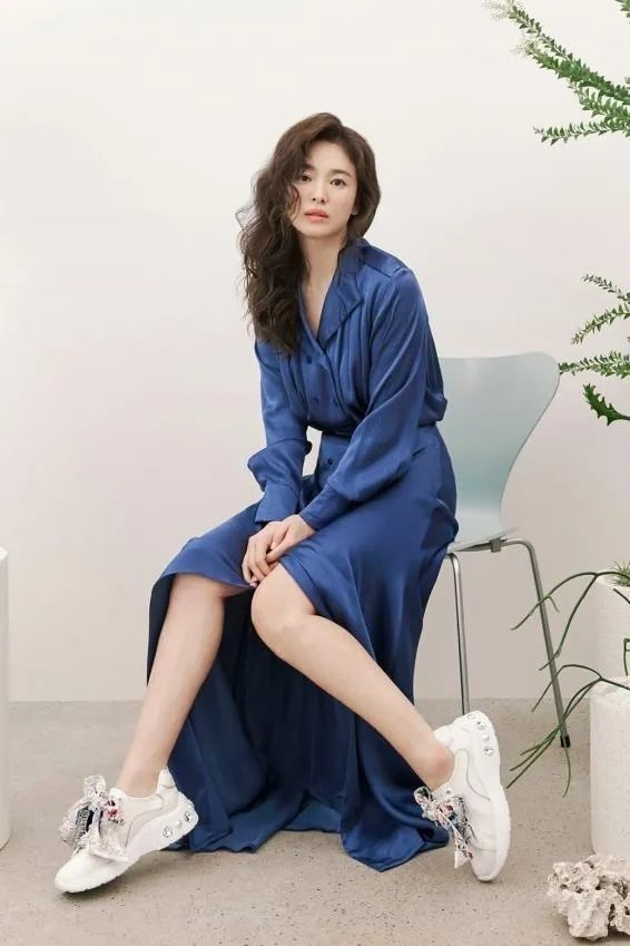 鞋柜留什么鞋子好看又实用,夏天的家薄鞋柜