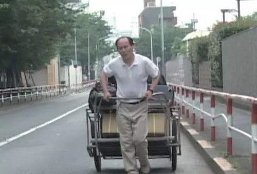 在日本打黑工十五年现状,中国父亲在日本打黑工15年纪录片