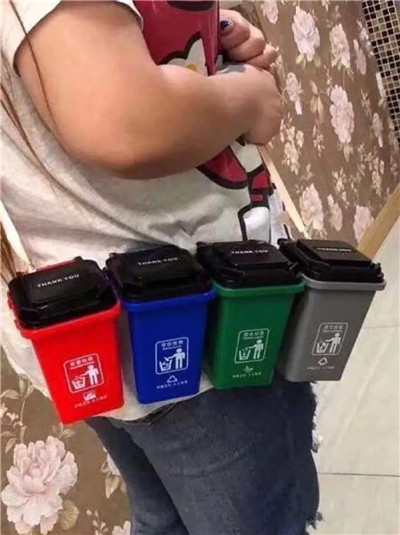 最近刷屏的红、蓝、绿、灰“垃圾组合”有什么色彩深意