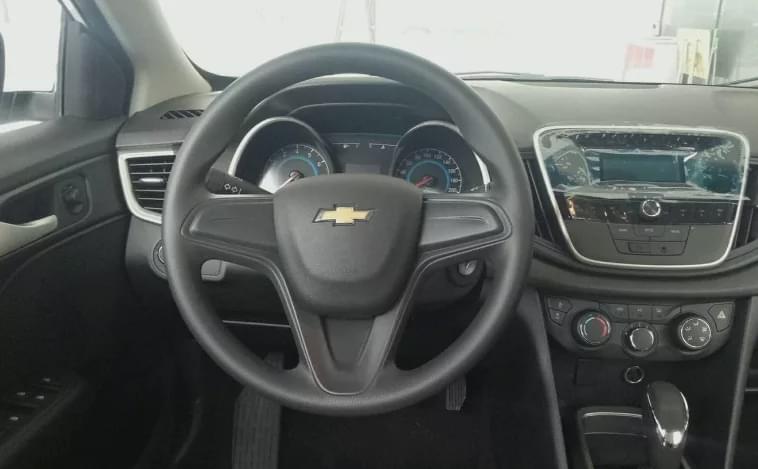 共享汽车到底靠不靠谱 (为什么新手最好不要碰共享汽车)