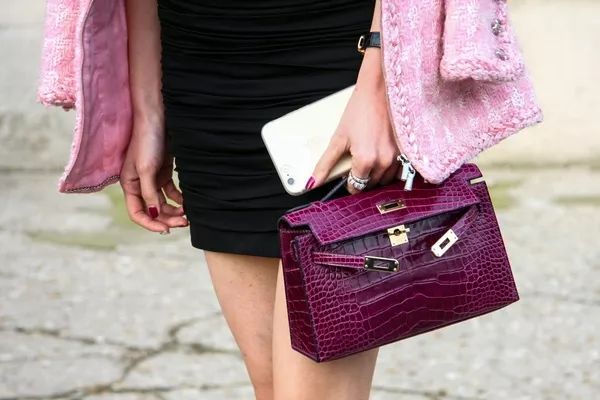 十大必买经典款包包图片及价格,十款永不过时的包双层