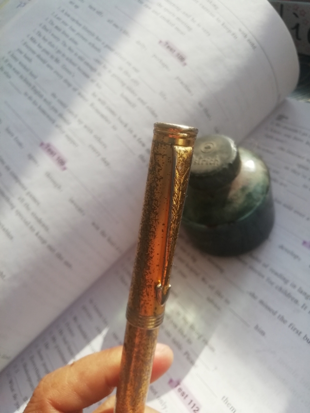 我的钢笔为什么这么散墨,钢笔生锈