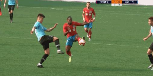 中国足球现在有哪些厉害的球员,现在中国足球有什么厉害的球员