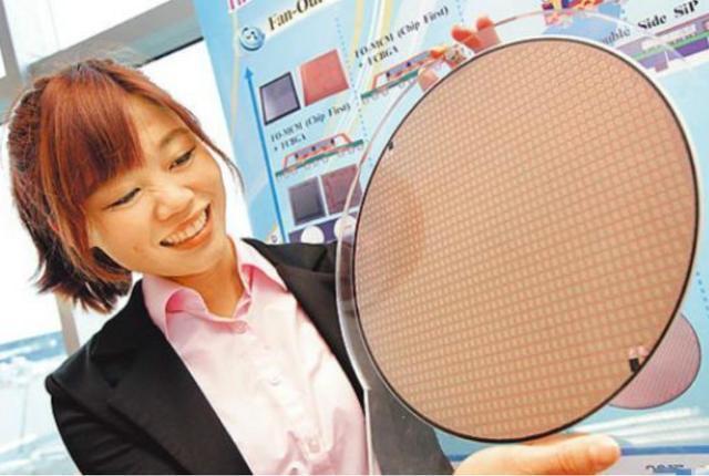 中美芯片差距是否相差50年,中美芯片真实差距