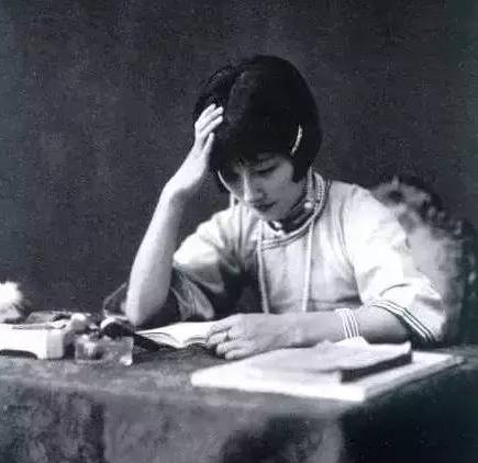 民国十大名媛第一名,民国时期十大名媛排行榜