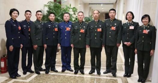 最年轻的基层代表!曾是准空姐,当炮兵后一顿吃20个包子