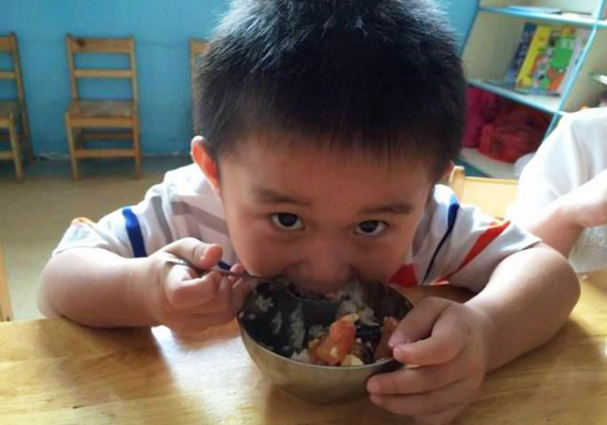 春季孩子长高多喝这碗汤补充营养,12岁小孩子吃什么长高快又有营养