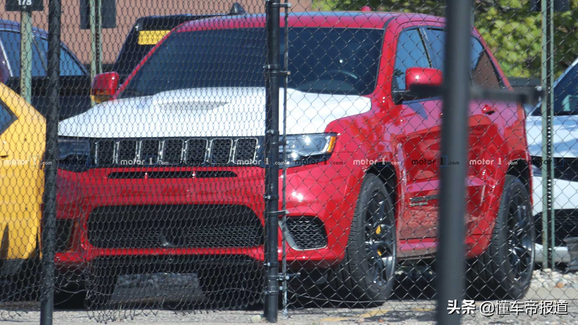 jeep大切诺基trackhawk707马力,最后的性能车