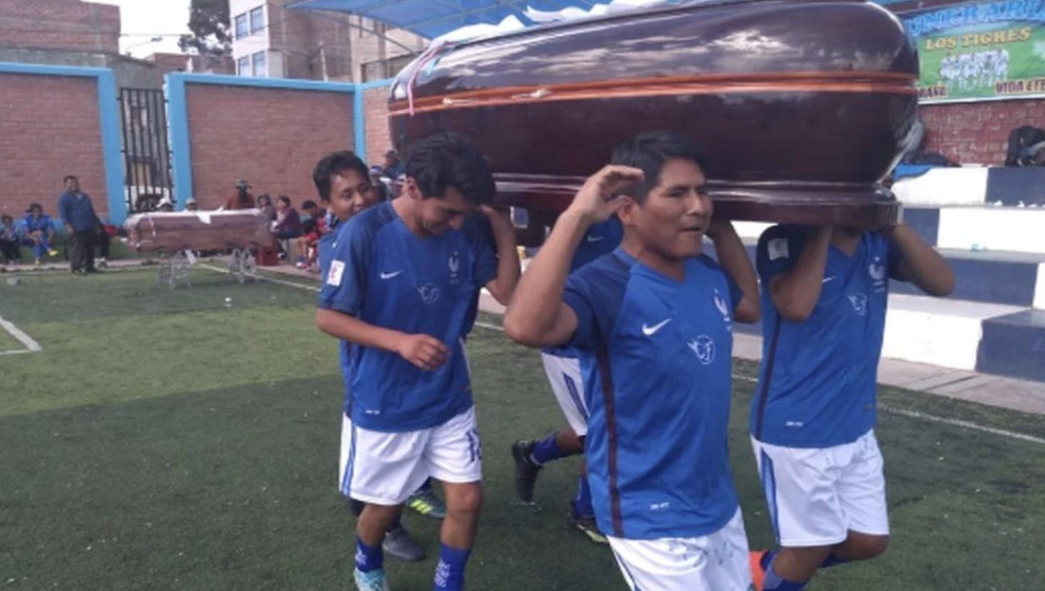 奇葩足球世预赛,国外奇葩足球比赛