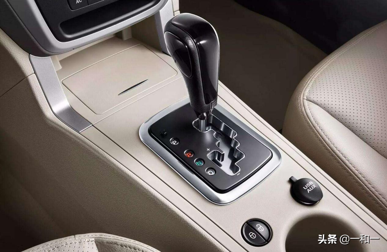 电子挡杆和机械挡杆哪个好,电子挡杆与机械挡杆的区别