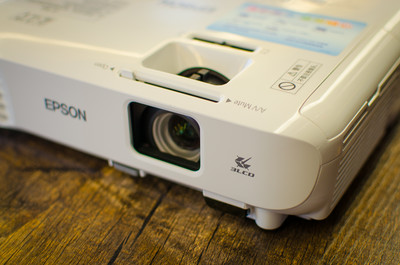 爱普生CB-X05商务投影机,爱普生cb-x50投影仪评测