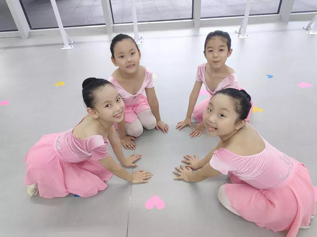 喜报|Isee灰姑娘RAD考级全员通过，你们的进步有目共睹