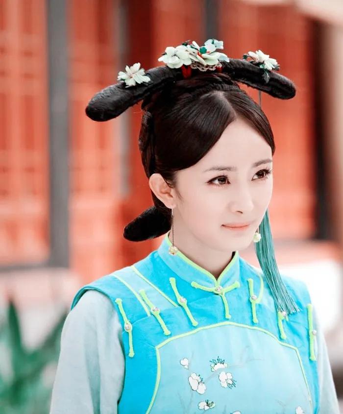 厚刘海和稀刘海哪个好看,厚刘海和八字刘海