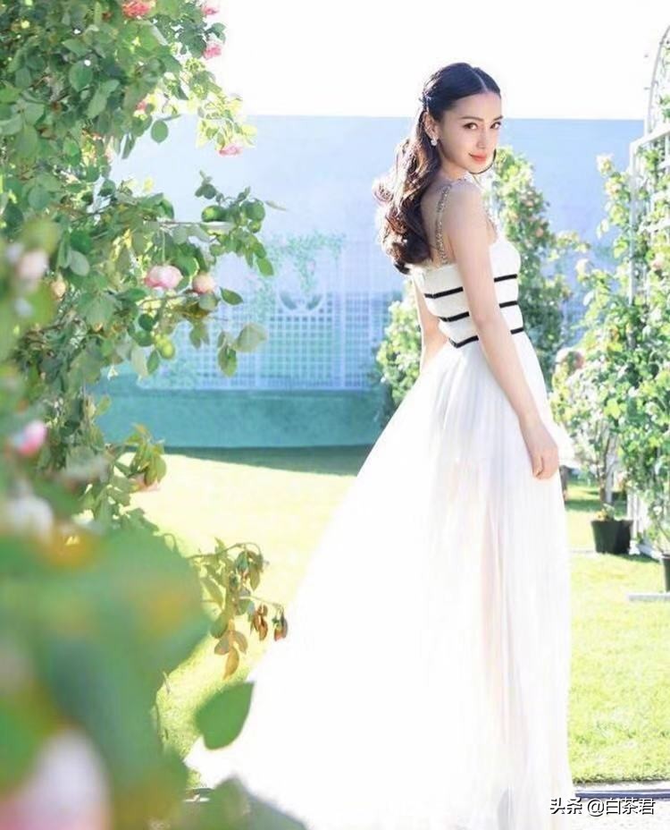 倪妮gucci米兰时装周,倪妮gucci白色连衣裙