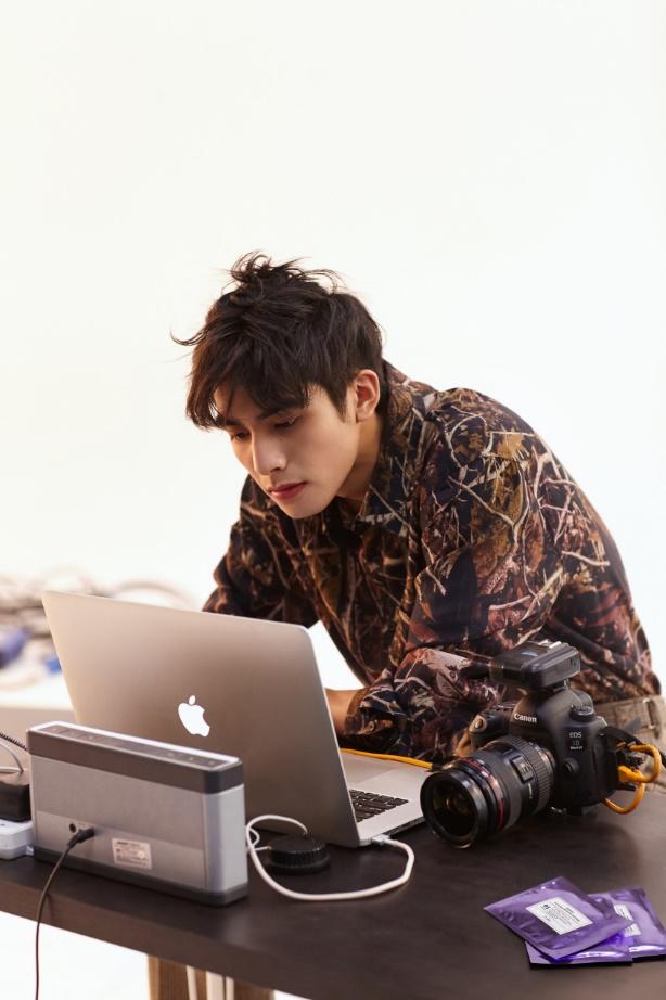 男神宋威龙也翻牌的明星宠儿-艾医生紫苏面膜