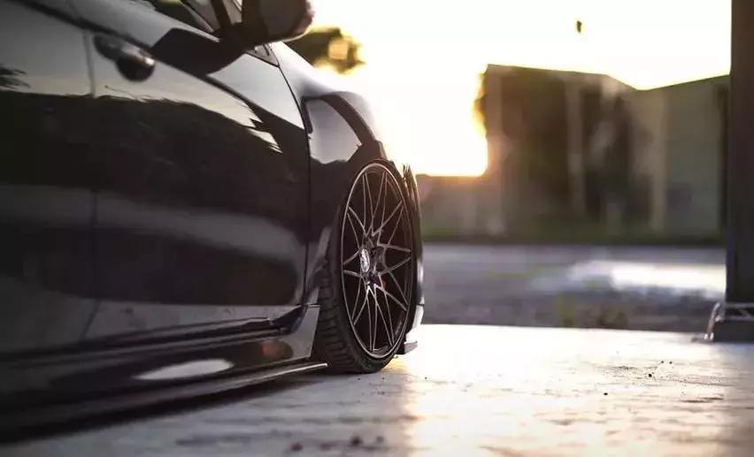 改装马自达星骋两厢2.0,马自达星骋改装气动低趴