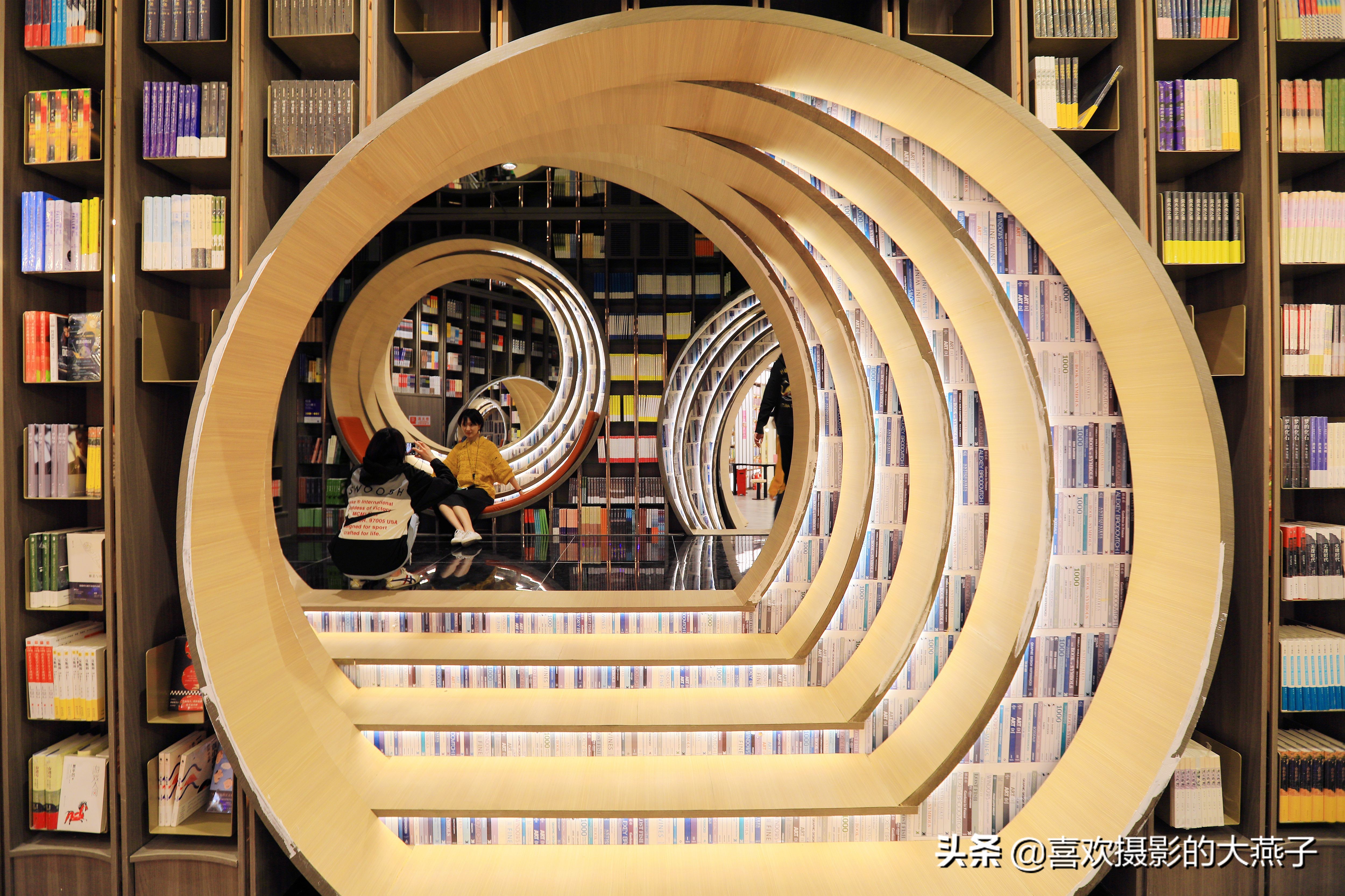 钟书阁北京老佛爷书店,北京钟书阁老佛爷店怎么去