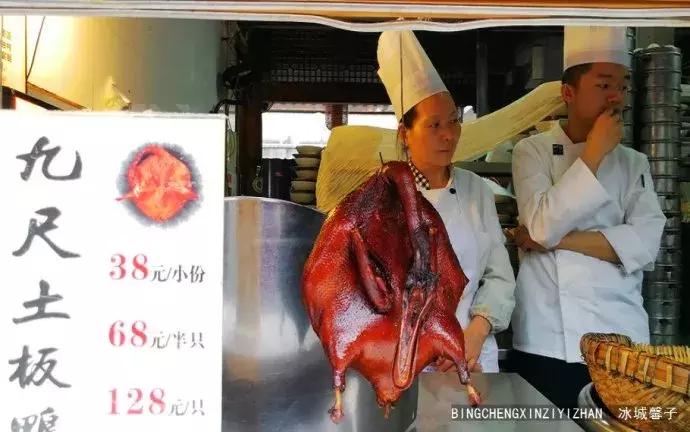 成都宽窄巷子闲适的幸福触手可及,四川成都宽窄巷子里的闲适