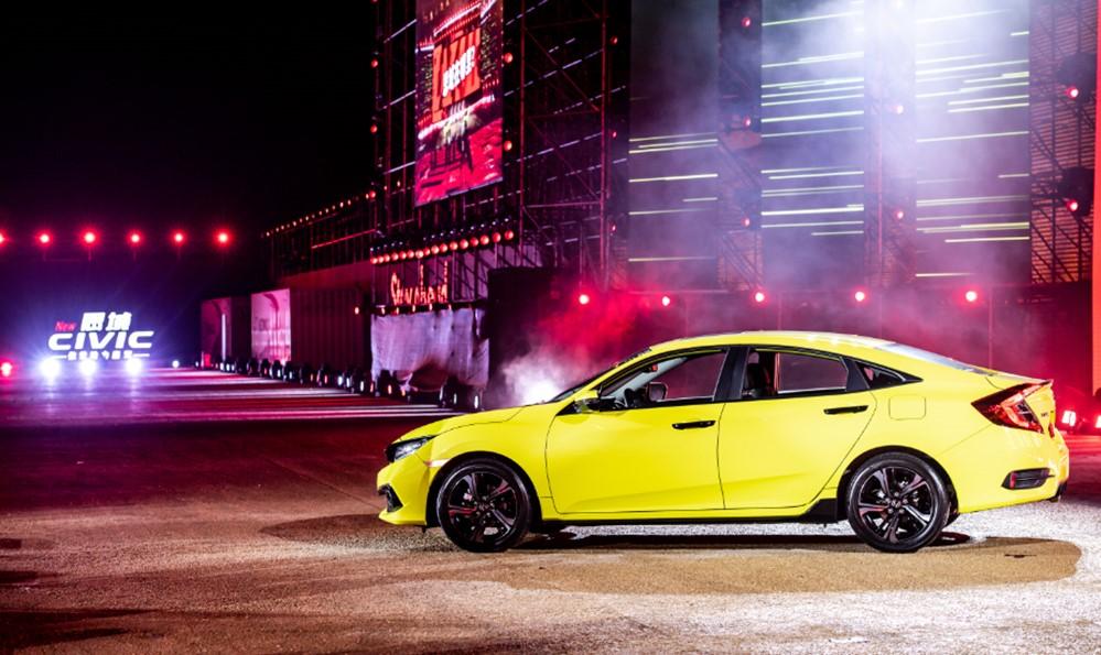 2019款十代思域高配换挡拨片,十代思域全段中置排气推荐