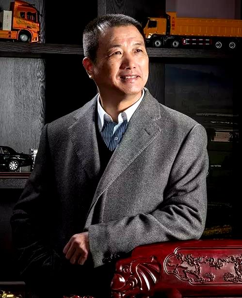 3连板后亏损公告,三连板跌停之后继续上攻