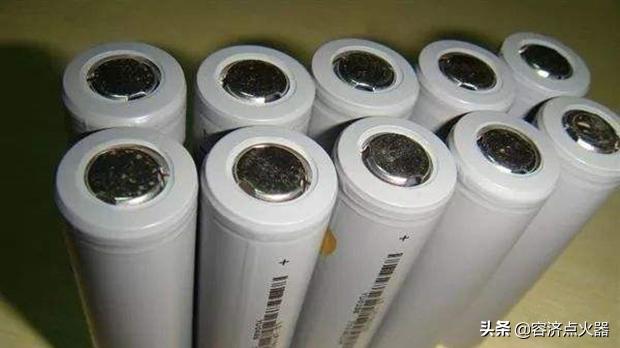 锂电池电压正常电流大就断电,锂电池有一节电压低怎么修复