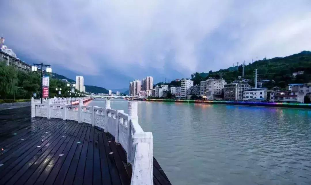 中国“林海”，你可能还不知道，这是一个低调很久了高颜值县城！