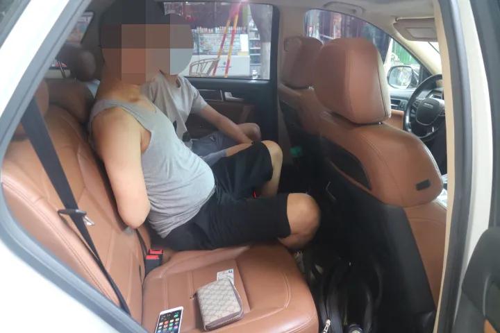 缉毒民警牺牲第一视角,缉毒警察被击中第一视角