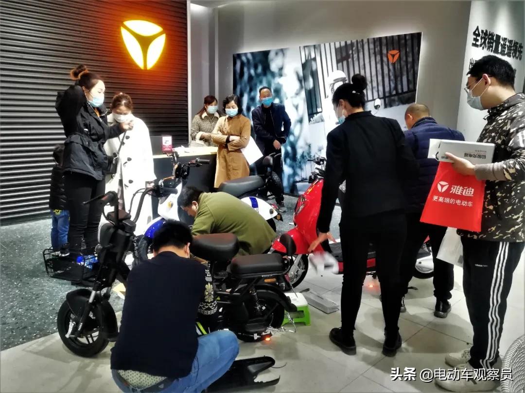 雅迪电动车一年内电池免费换要求,雅迪超长续航电动车免费换电池吗