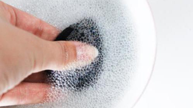 化妆前美妆蛋用清洗一下吗,美妆蛋化妆刷清洗